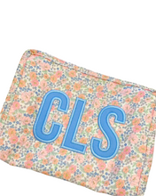 Load image into Gallery viewer, GARDEN FLORAL MEDIUM ROADIE BAG