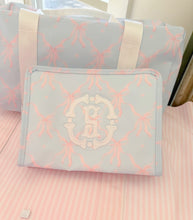 Load image into Gallery viewer, ELOISE BOW MEDIUM ROADIE